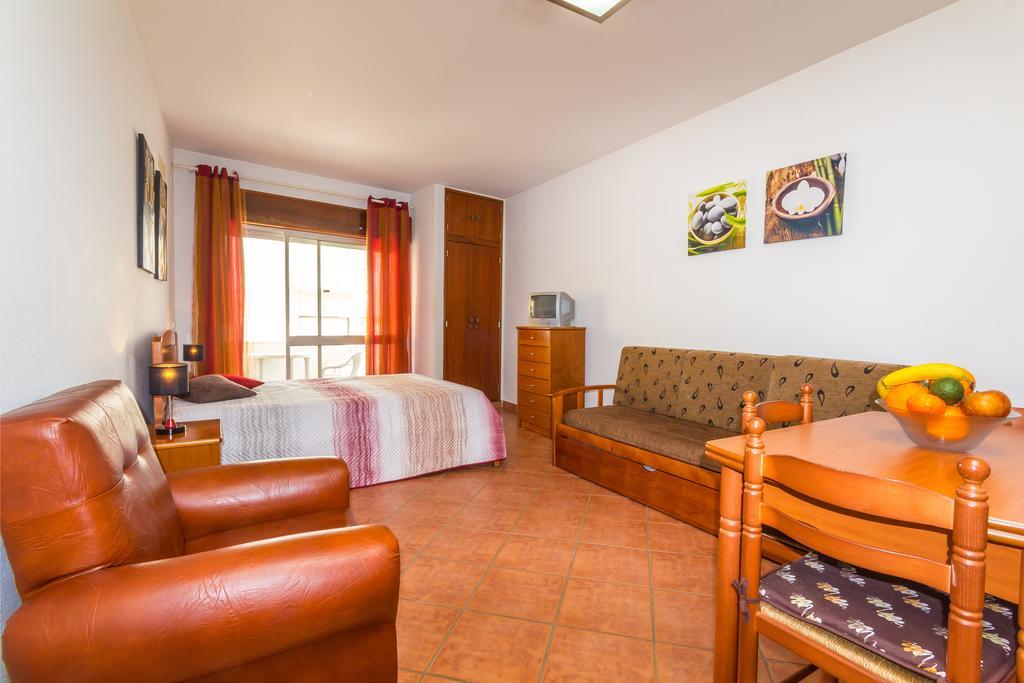 Apartamentos Arcada Quarteira Exterior photo