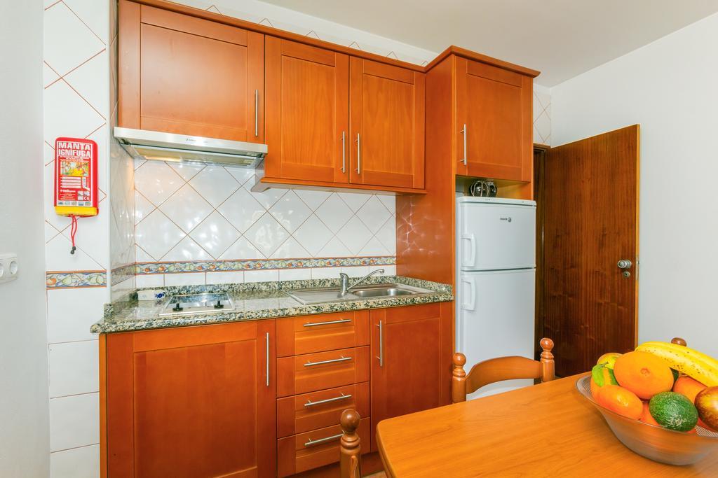 Apartamentos Arcada Quarteira Exterior photo